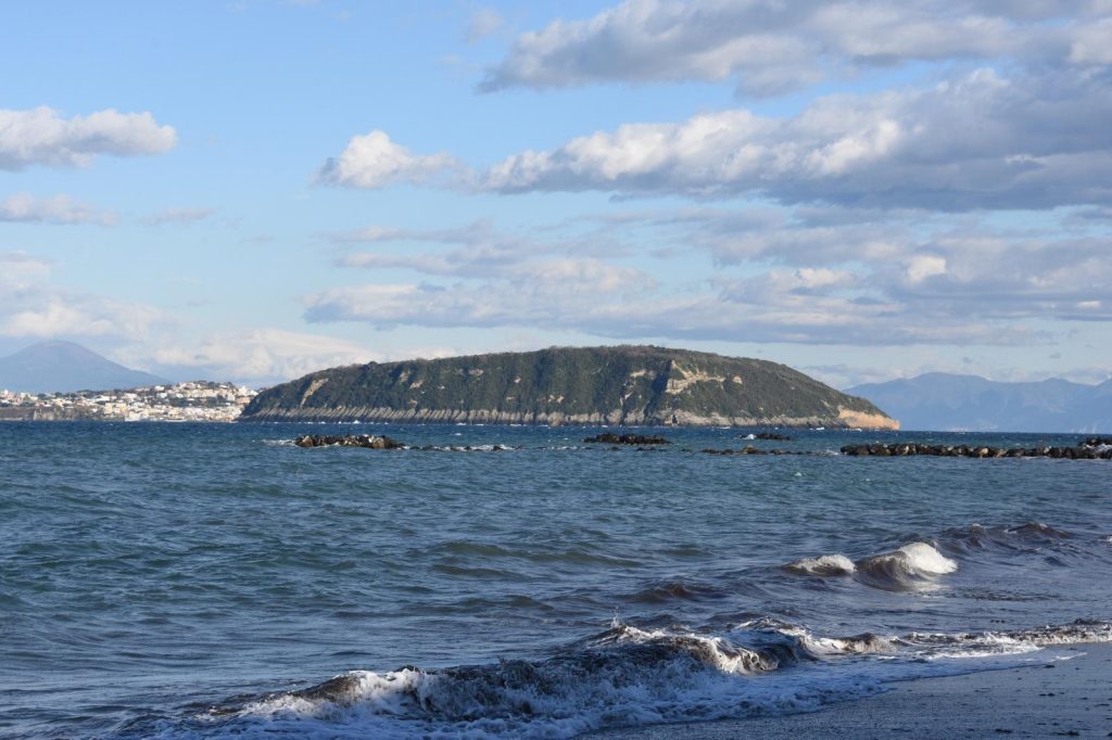 Isola di Vivara