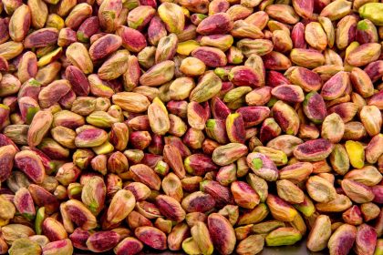 i pistacchi fanno ingrassare