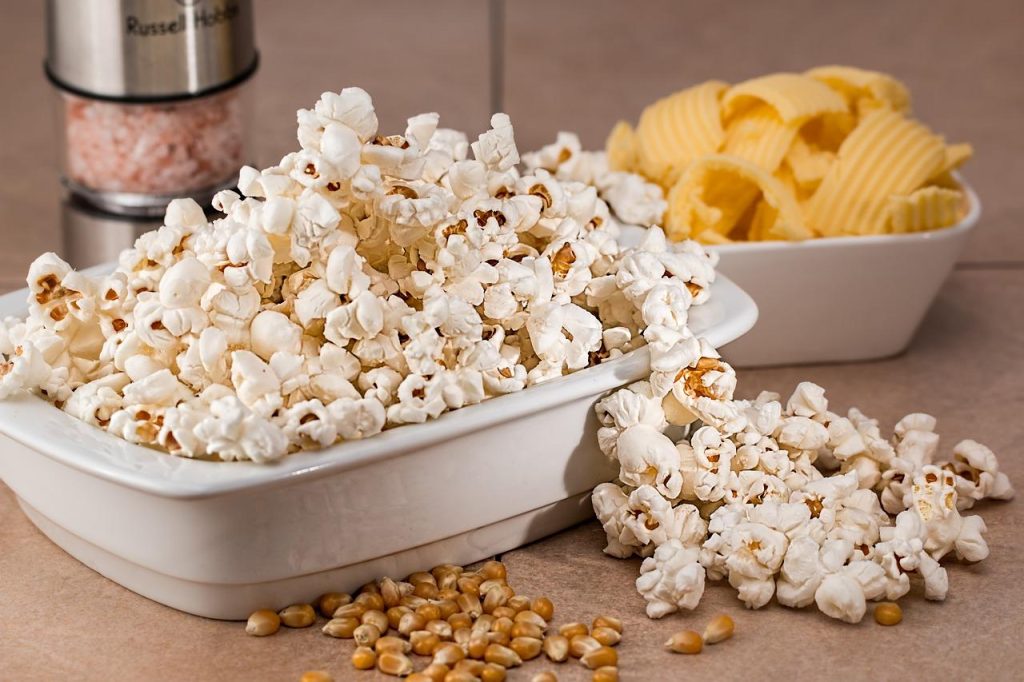 i pop corn fanno ingrassare